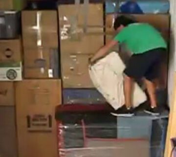 چیدمان اثاثیه در کامیون - حمل اثاثیه منزل اصفهان شبانه روزی